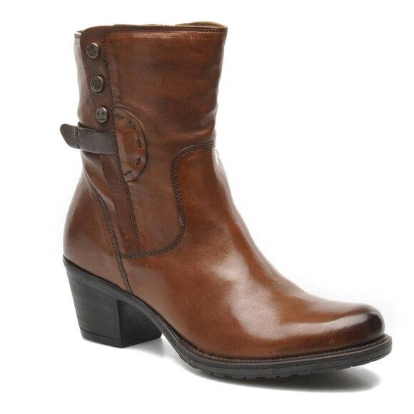 Clarks Women's Maymie Skye Boot (47) - Picture 1 of 9